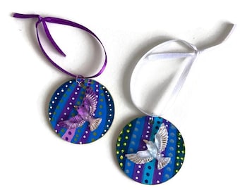 Dot Art Bird Ornament - Hand Painted Wooden Circle Decor - Unique Artisan Hanging Decoration