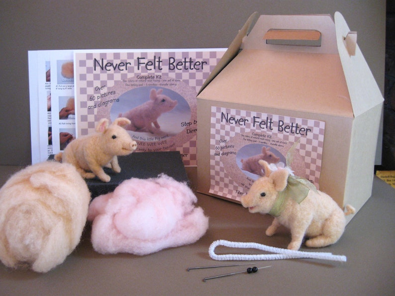 Pig Needle Felting Kit image 1