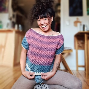 Crochet WRITTEN PATTERN/Crochet Crop Sweater/Easy Crochet pattern/Crochet oversized sweater/Crochet sweater pattern for beginner