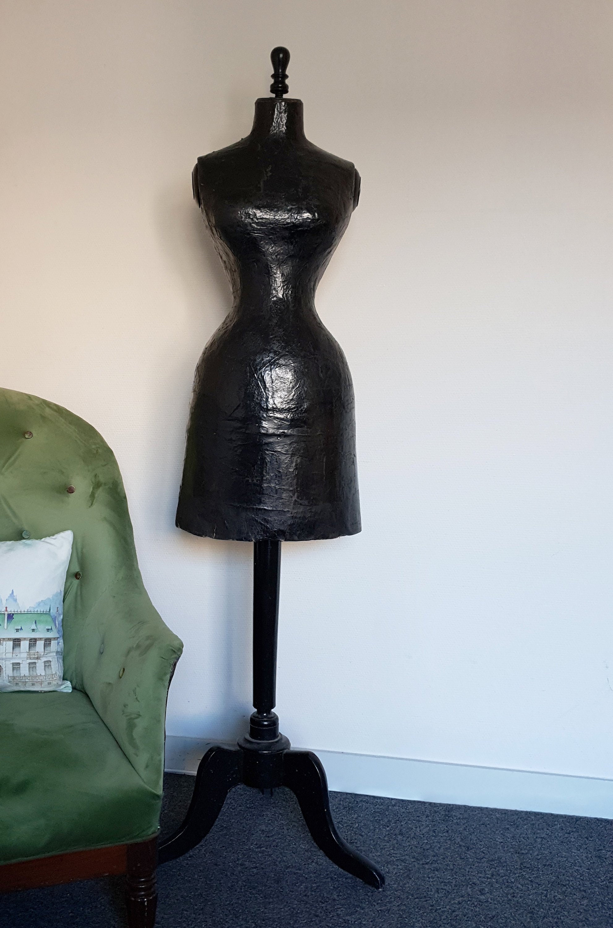 Rare antique French long skirt mannequin from 1880. FREE SHIPPING! Rare antique French long skirt mannequin from 1880. FREE SHIPPING!