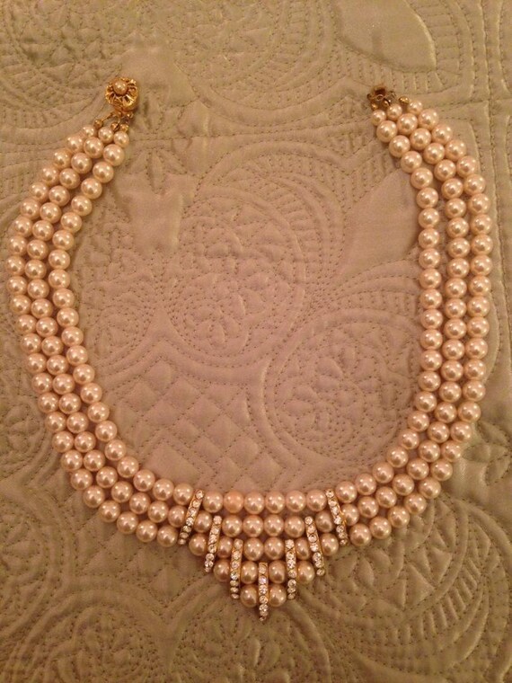 Faux Pearl Necklace