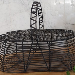Primitive Black Wire Metal Basket Kitchen Container Storage