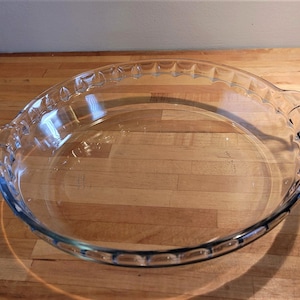 Vintage 9&quot; Fluted Deep Dish Pie Plate with Handles - Made in Brazil by Marinex