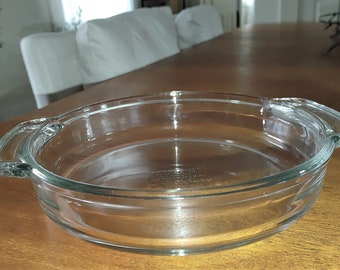Vintage 9" Deep Dish Glass Pie or Cake Baking Dish with Handles