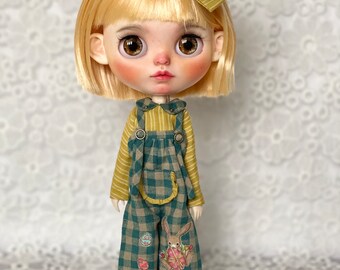 Blythe outfit :Blythe blouse - Blythe dungarees- Blythe hair clip