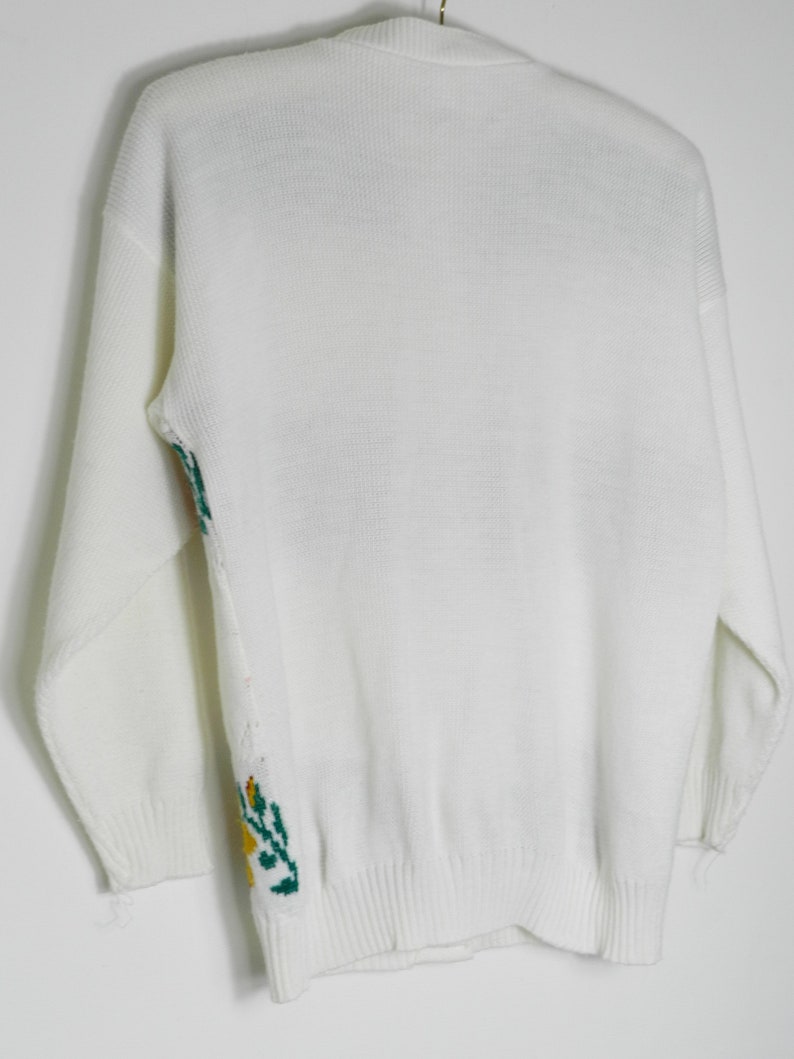 70s 80s white acrylic pointelle bold red  gold metallic image 3