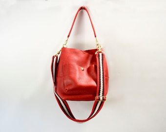 Catalitto Small Leather Shoulder Bag