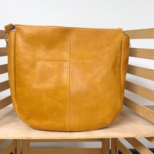 Aurora Leather Hobo Bag: Color Blocked Shoulder Carryall image 7