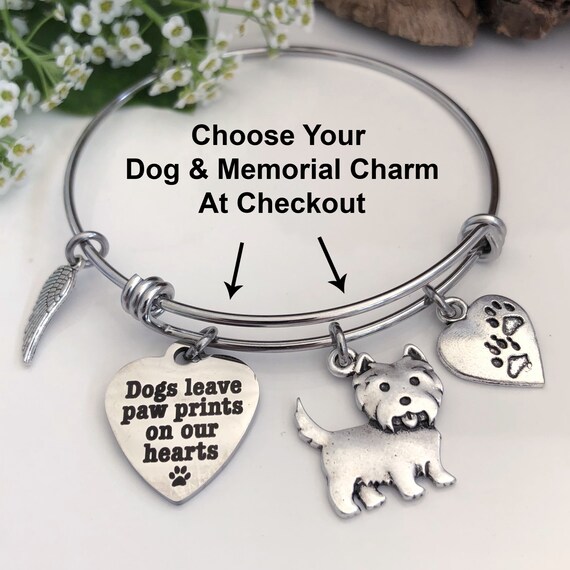 Personalized Dogs Leave Pawprints Heart Necklace Personalized Dogs Leave Pawprints Heart Necklace