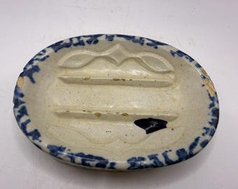 Spongeware Blue and White Soap Dish