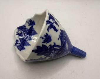 Blue Willow Funnel