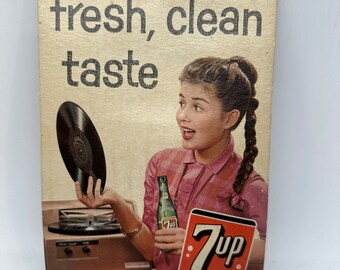 7 Up cardboard Full Pull