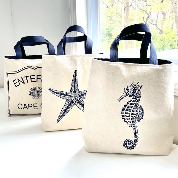 Starfish bag, seahorse bag,lobster bag, entering cape cod bag, hand made , beach bags , totes