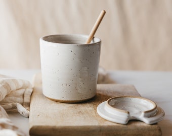 Speckled White Honey Pot with Honey Dipper - Handmade Ceramic Sugar Storage Jar - White Honey Keeper with Lid and Wooden Dipper - DPottery