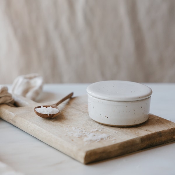 Speckled White Salt Cellar - Ceramic Salt Cellar - Salt Cellar with lid - Salt Pig - Salt Keeper - Salt Container - Stoneware Salt Cellar