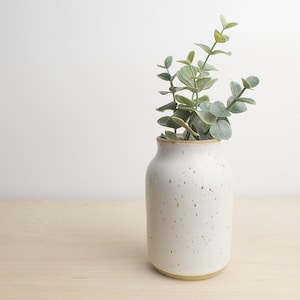 Speckled White Ceramic Vase - Small Ceramic Vase - Handmade Ceramic vase - Bud vase - Minimalist Vase - Small Vase - Pottery Vase