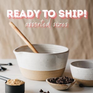 Speckled White Ceramic Mixing Bowl - Batter Bowl - Bowl with Spout - Wet Ingredients Bowl - Cookie Dough Bowl - Bakers Gift - Modern Bowls
