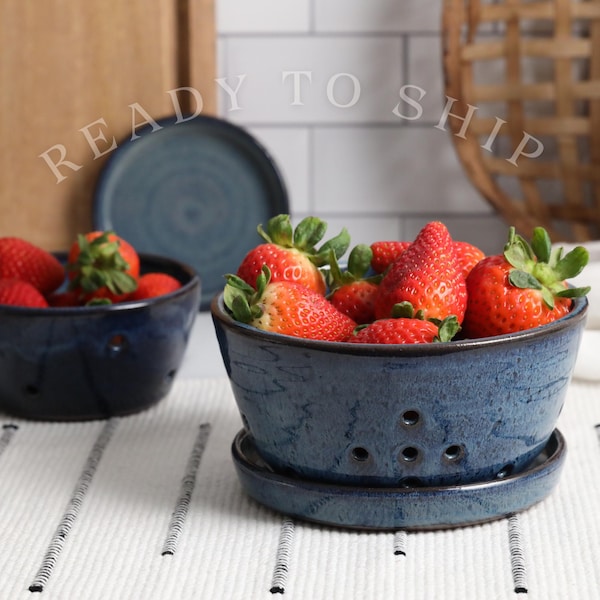 Blue Storm Ceramic Berry Bowl with Drip Tray – Multiple Sizes Available
