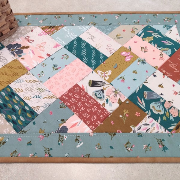 Tillie table runner pattern - pdf download - charm pack pattern