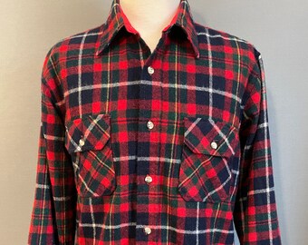 Red/Navy/White Plaid Men's Wool + Acrylic Button Down c1980s - SIZE L Tall