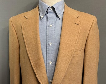 1980s Tan Camel Hair Men&#39;s Two Button Blazer - SIZE 42R