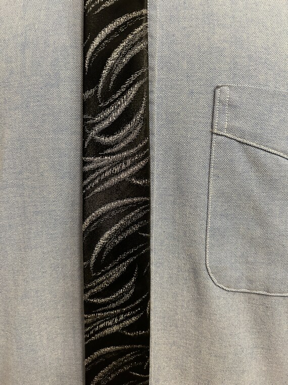 1980s Black + Metallic Thin Waves Pattern Men's S… - image 3