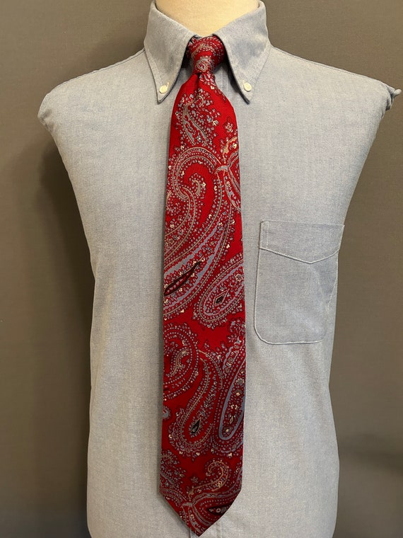 1980s Bill Blass Crimson + Gray Paisley Pattern M… - image 2