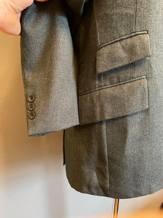 Men'S 2 Button Charcoal Gray Super 150'S Dress Business ~ Wedding 2 Piece Side Vent - Color: Dark Grey Suit - 100% Percent Wool Fabric Suit - Worsted Wool Business Suit