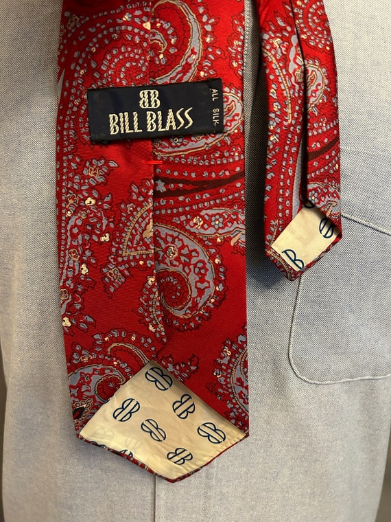 1980s Bill Blass Crimson + Gray Paisley Pattern M… - image 4