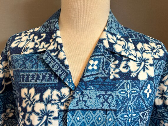 1980s Blue Floral/Tribal Men's Cotton Blend Hawai… - image 3
