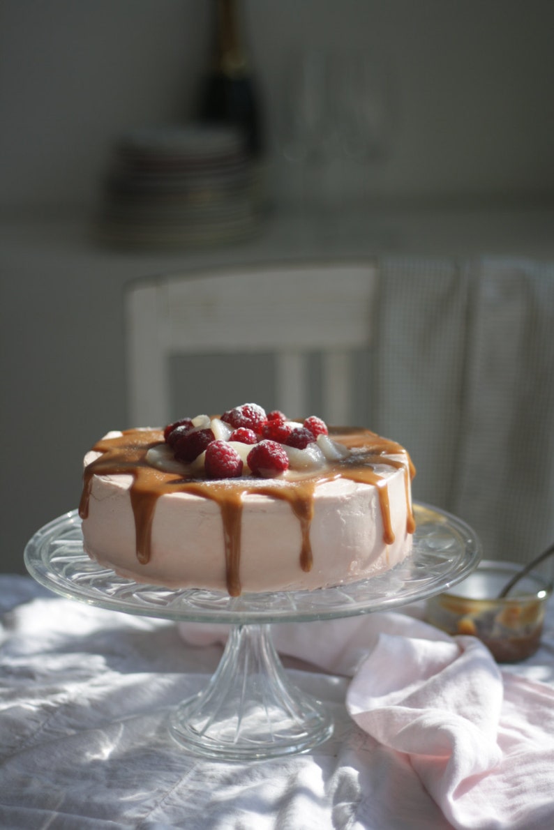 White Chocolate Cake with Pear, Raspberry and Caramel image 1