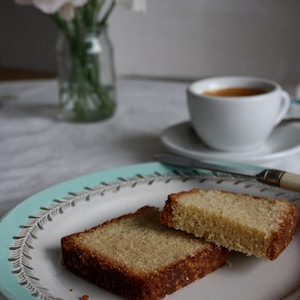 Creamy Cake, can also be served with figs, raspberries or nuts image 1
