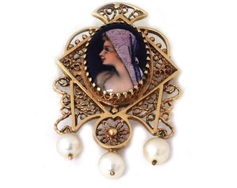 24245 - Enamel Painted 14k Gold Cameo Pearls Filigree Brooch Pin Pendant