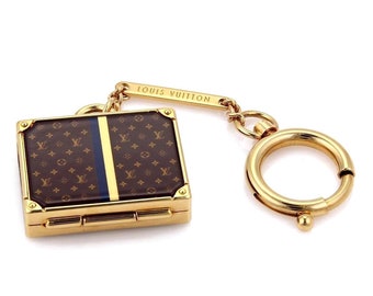 white lv keychain