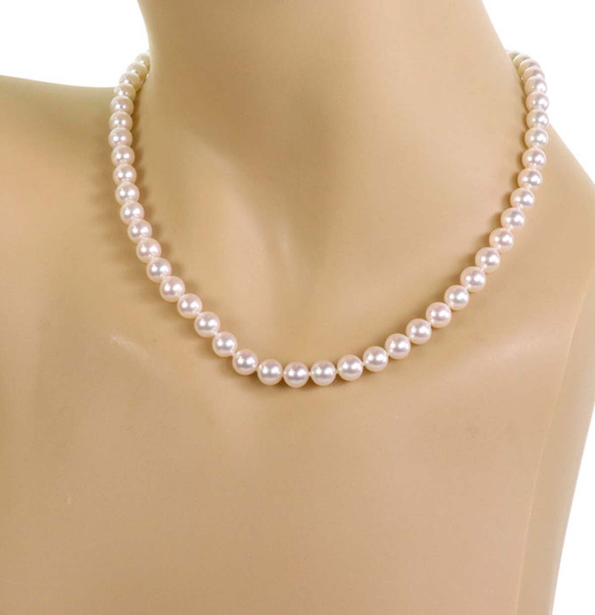 23668 - Tiffany & Co. 18k White Gold Signature X Clasp 6mm  Tiffany & Co. Iridescent White Pearl Necklace main image 0