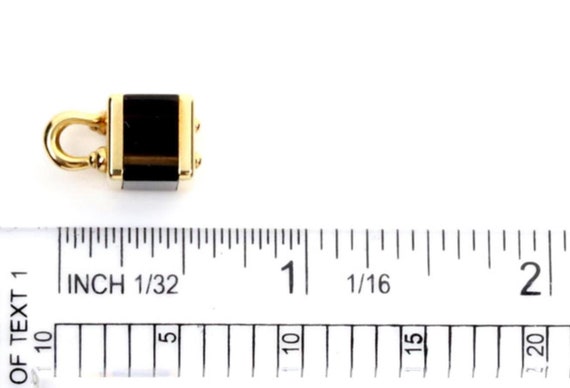 23911 - Louis Vuitton Brown Cube Bag 18k Yellow Gold Charm  display picture 3
