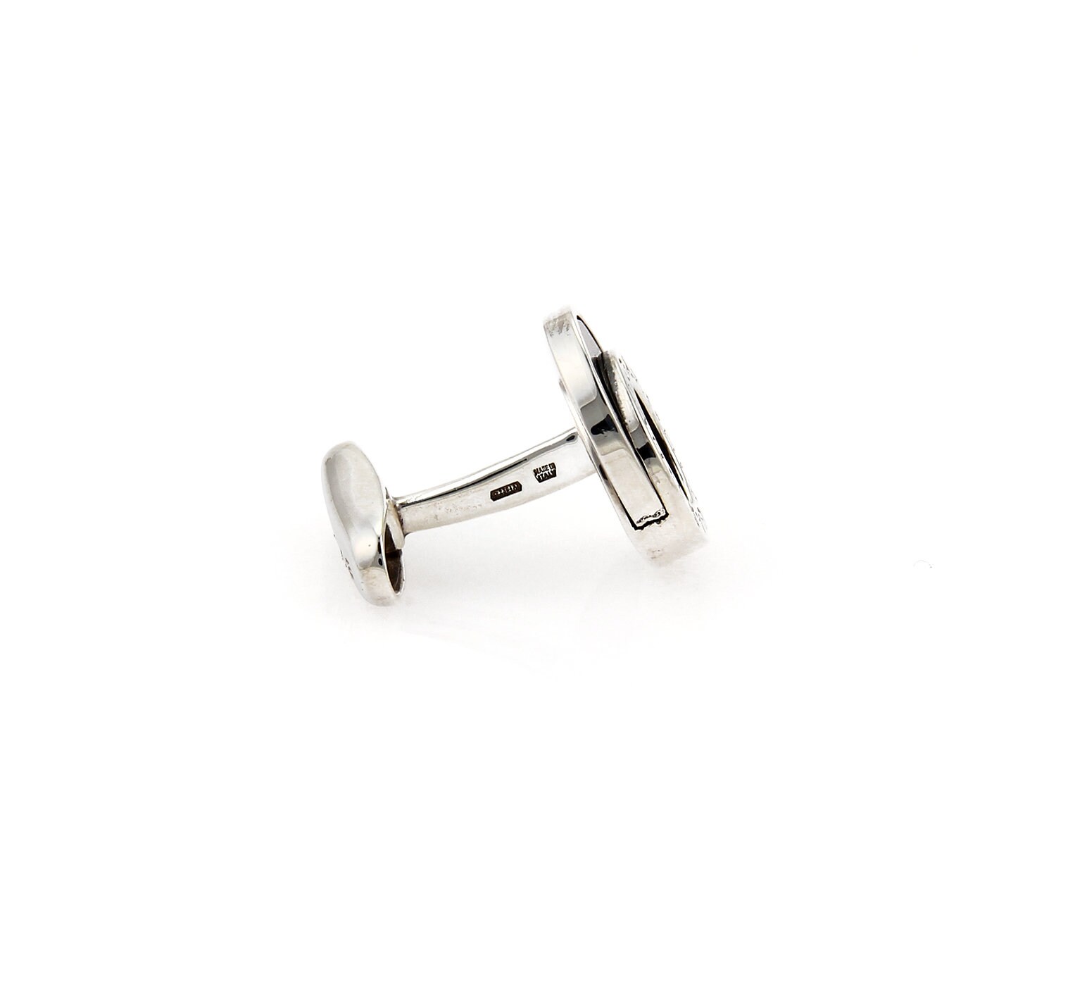 21813 - Bvlgari Onyx Engraved Sterling Silver Fancy Round 21813 - Bvlgari Onyx Engraved Sterling Silver Fancy Round