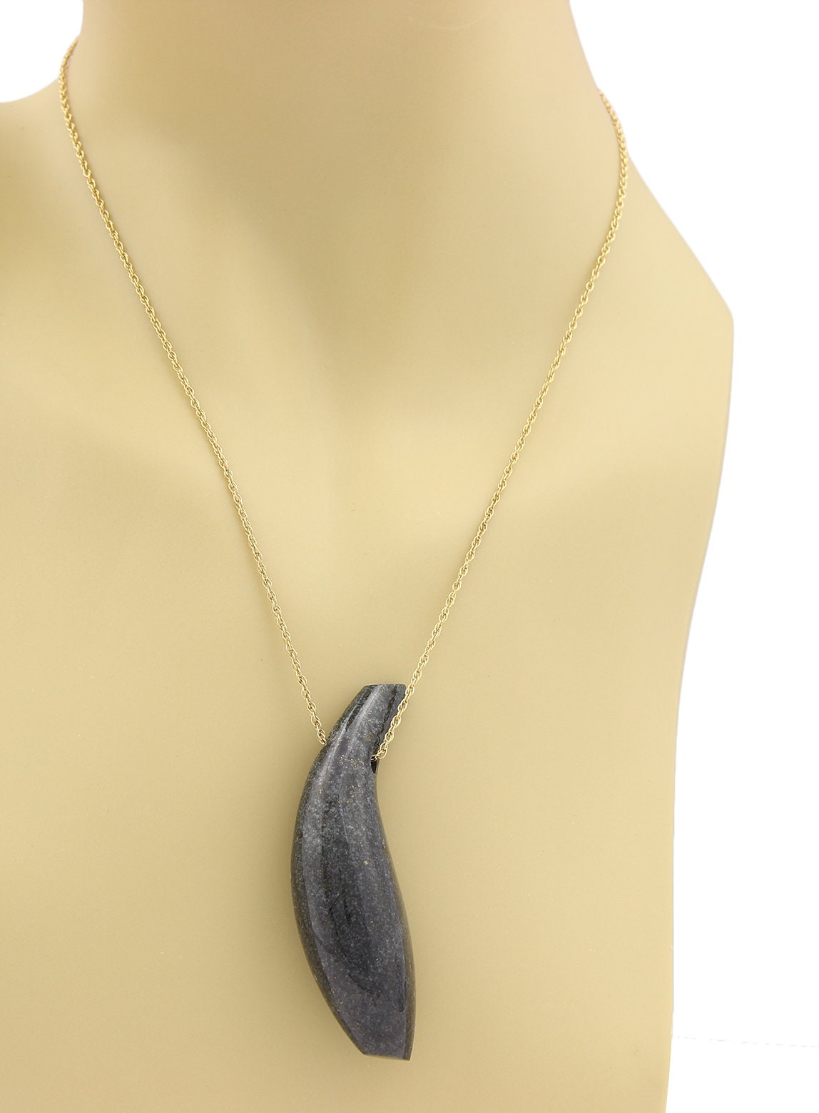 22039 - Tiffany & Co. Frank Gehry Jade 18k Yellow Gold Fish 22039 - Tiffany & Co. Frank Gehry Jade 18k Yellow Gold Fish