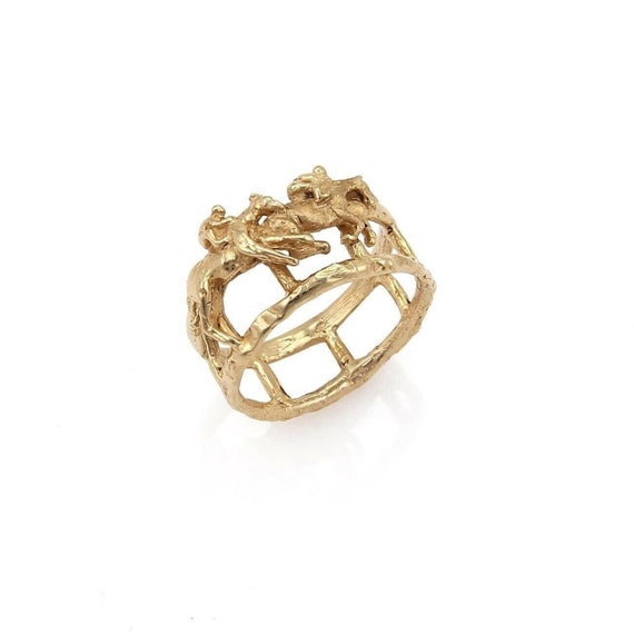 19656 - Lisa Perry 14k Yellow Gold Jockey & Horse Wide Band Ring