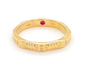 23650 - Roberto Coin 18k Yellow Gold Octagonal 2.5mm Wide Band Ring