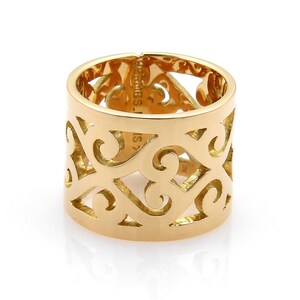 18111 - Hermes 18k Yellow Gold Open Swirl Pattern 15mm Wide Band