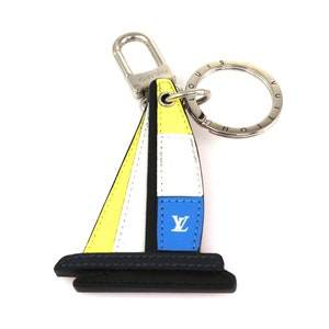 Murakami for Louis Vuitton Monogram Key Holder For Sale at 1stDibs  louis  vuitton murakami key holder, louis vuitton key holder, louis vuitton key  chain