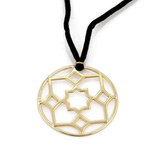 22234 - Tiffany & Co. Picasso Zellige 18k Gold Medallion Pendant