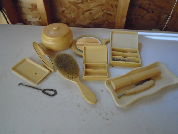 1930 S Celluloid Dresser Set 12 Pieces With Comb Included Etsy