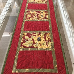 Sunflower Tablerunner