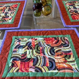Abstract Modern Placemats,Quilted Placemats,Sold in sets of 4,Contemporary Mats, Ready to ship, Handmade Placemats, Gift for home.