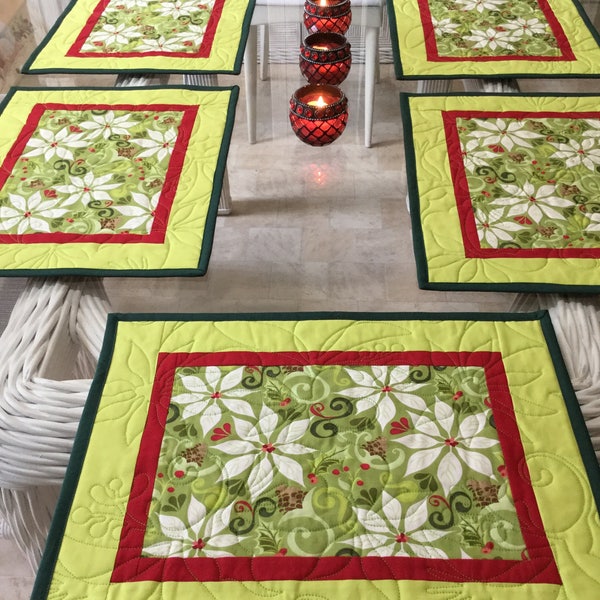 Modern Placemats, Christmas Placemats, Quilted Placemats, Poinsettia Placemats,Holiday Placemats, Sold in sets of 4, Holidays Decor,