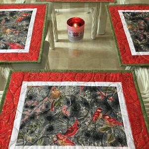 Quilted Placemats, Cardinals Placemats, Christmas Placemats, Table Placemats, Dining Decor, Holiday Placemats, Sold in sets of 4,Table Linen