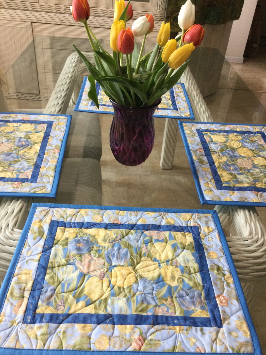 Quilted Placemats, Spring Placemats, Tulip Placemats, Sold in Sets of 4