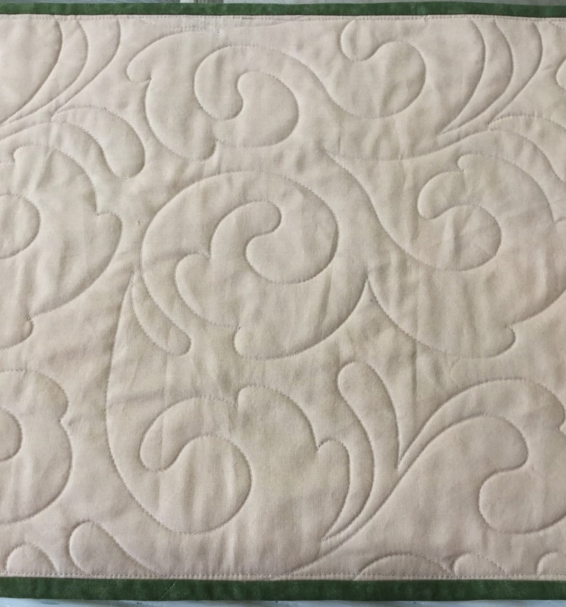 Quilted Placemats Table Placemats Holiday Placemats Handmade Placemats Ready to ship,Christmas Placemats Set of 4. Cardinals Placemats